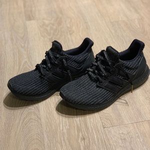 Black Adidas Ultraboost 4.0